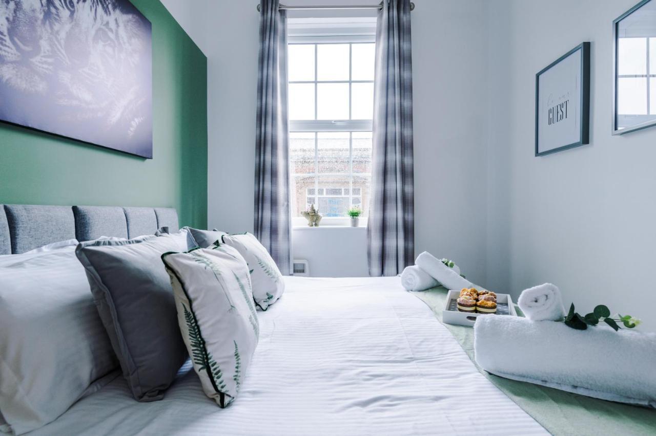 Bright 1-Bed Apartment In Chester By 53 Degrees Property, Ideal For Professionals & Couples, Great Location - Sleeps 4 Екстер'єр фото