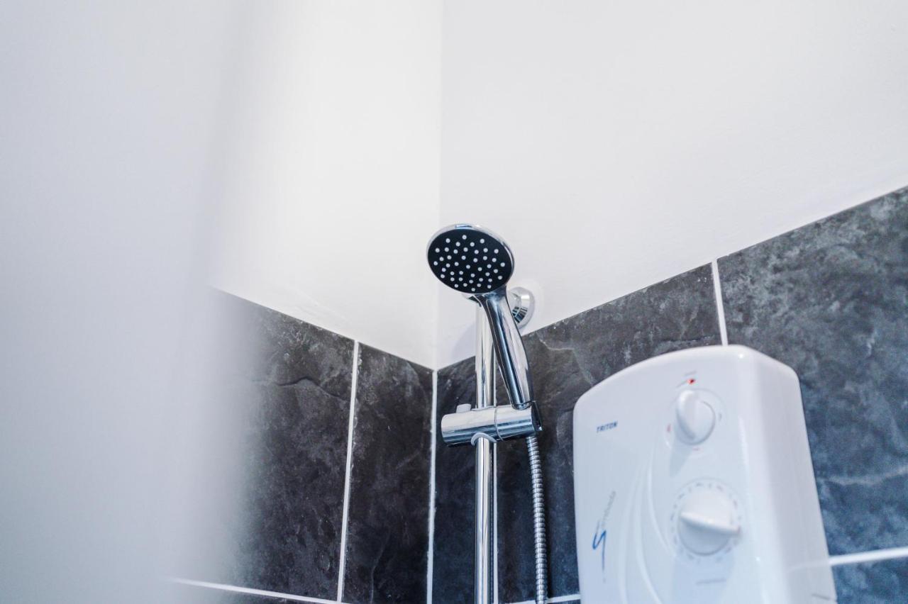 Bright 1-Bed Apartment In Chester By 53 Degrees Property, Ideal For Professionals & Couples, Great Location - Sleeps 4 Екстер'єр фото